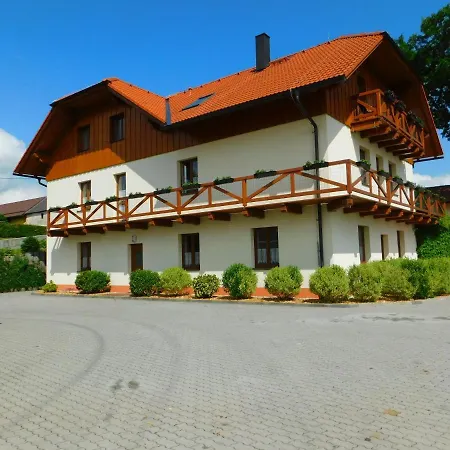 U Srdce Vltavy *